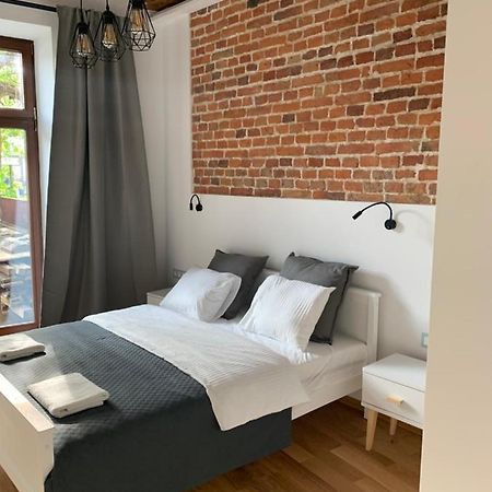 Nowe Apartamenty Zamkowa Vis A Vis Wawelu Краков Экстерьер фото